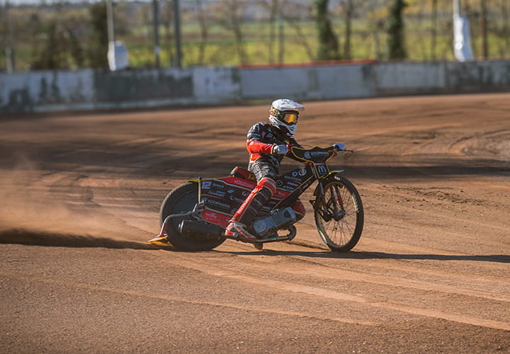 mitas-banner_motorcycle-off-road_speedway_720x500px