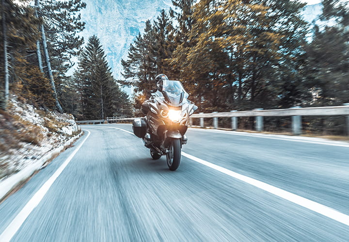 mitas-banner_motorcycle-on-road_sport-touring_720x500px_new